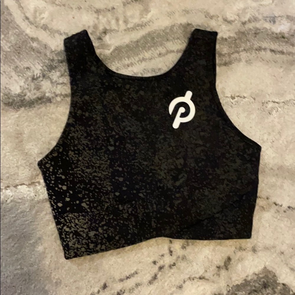 Peloton Lululemon Energetic Edge crop top